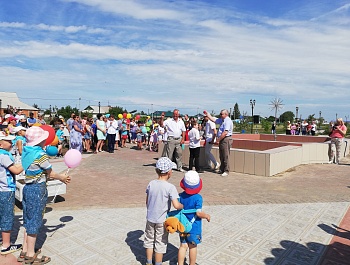 Праздник для детей, открытие фонтана в Парке отдыха "65 лет Победы"