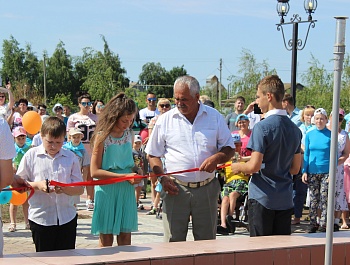 Праздник для детей, открытие фонтана в Парке отдыха "65 лет Победы"