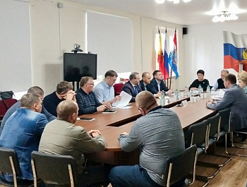 Выездные семинары самарского Росреестра продолжились  в Алексеевском и Нефтегорском районах региона