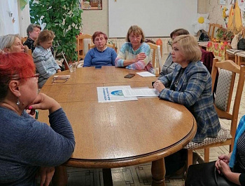Сотрудники территориальных отделов самарского Росреестра ответили на вопросы пожилых граждан